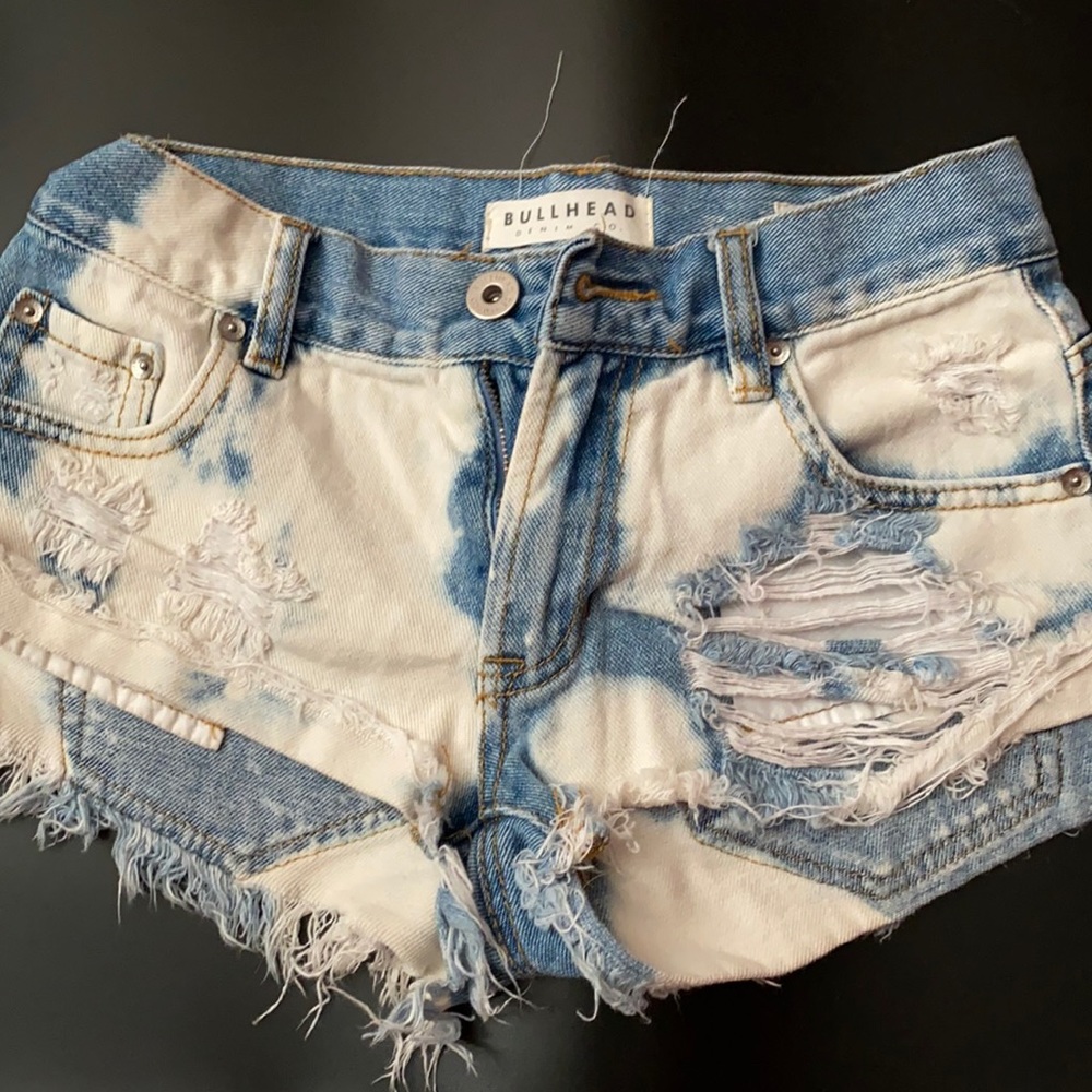 Low waisted jean shorts